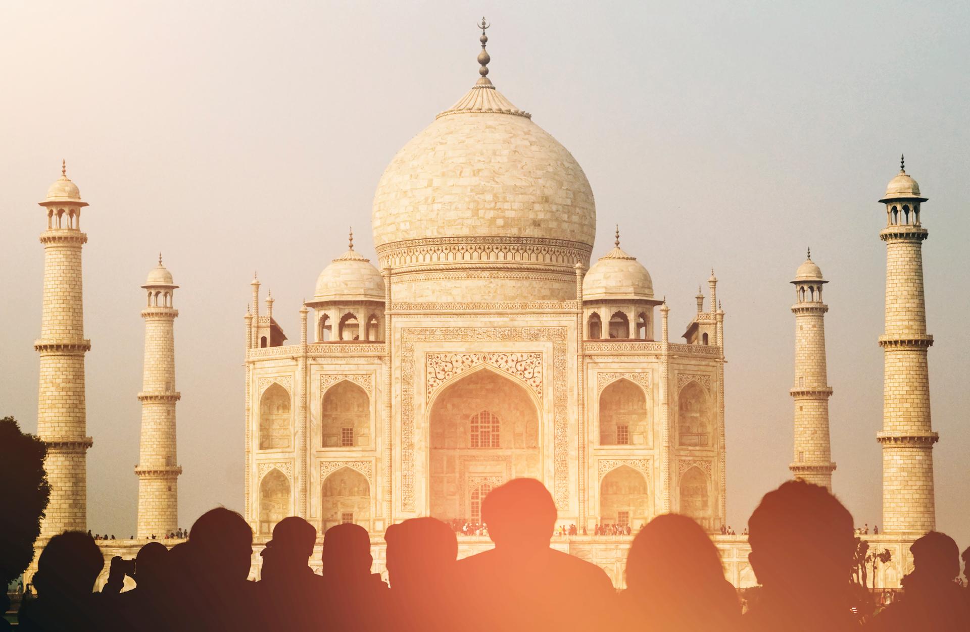 View Taj Mahal With Tourist Silhouettes