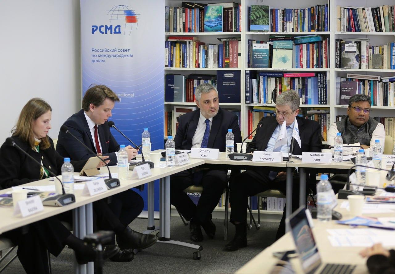 Photo 5420322760363284963 Y